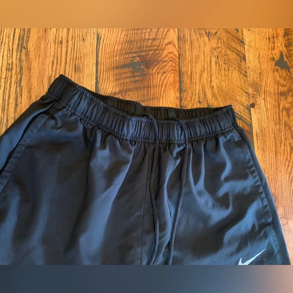 Nike dri fit nylon pants - Picture 3 of 8